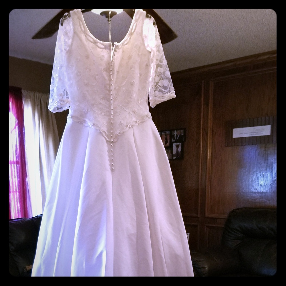 Bridal dress